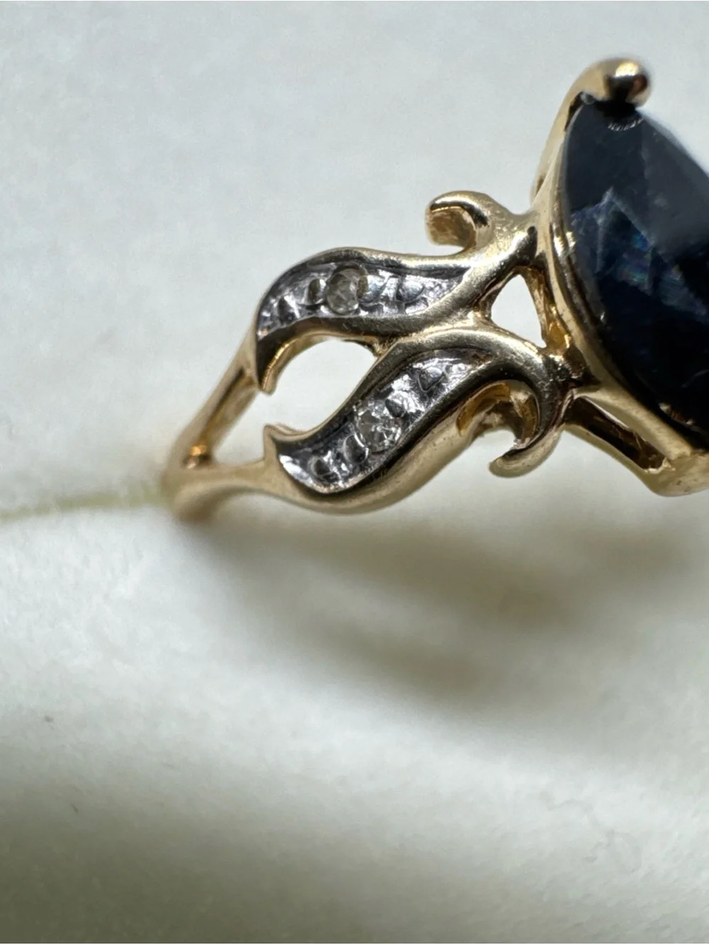 Vintage 10K Solid Yellow White Two Tone Gold Blue Sapphire Size 6 Ring Band